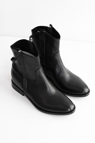 Ботинки STRATEGIA