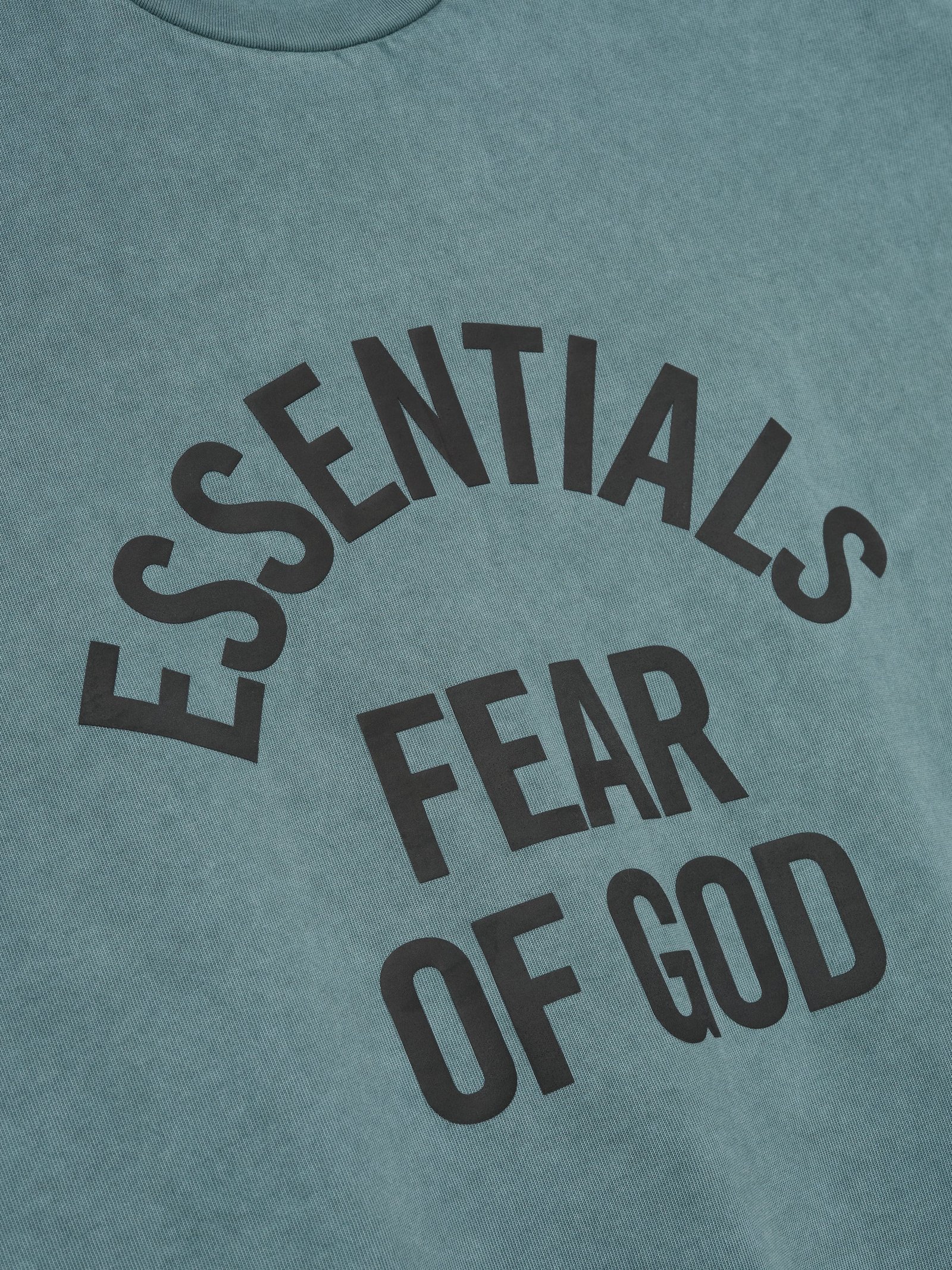 Футболка FEAR OF GOD ESSENTIALS - Фото 2 Футболка FEAR OF GOD ESSENTIALS - Фото 2