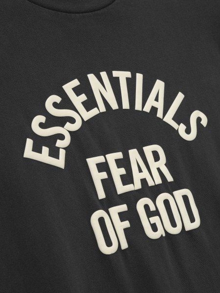 Футболка FEAR OF GOD ESSENTIALS Футболка FEAR OF GOD ESSENTIALS